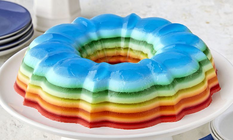 سفره آرایی با ژله چند رنگ گزینه ای بسیار عالی و ساده می باشد