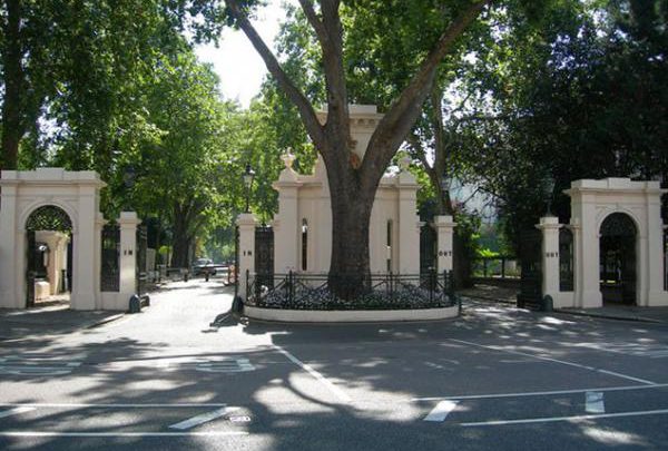 کاخ کنزینگتون، انگلستان